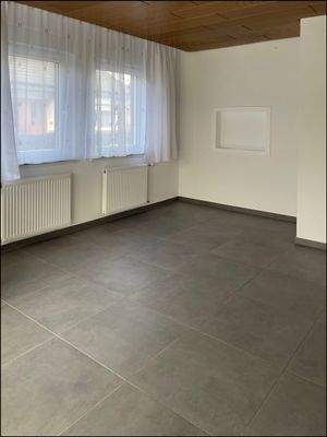 Essbereich mit Küchendurchreiche