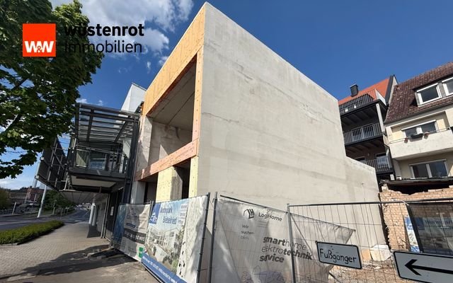 Einfamilienhaus seitlich