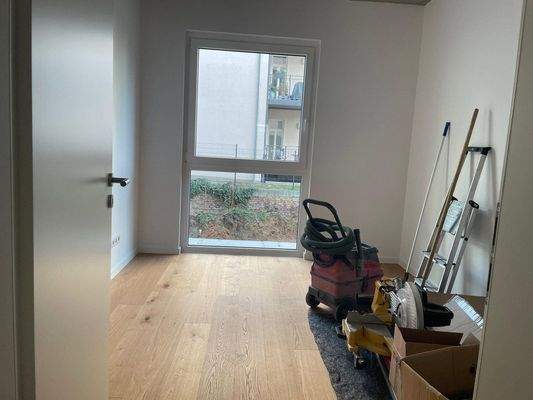 Zimmer 2 (Büro, Kind)