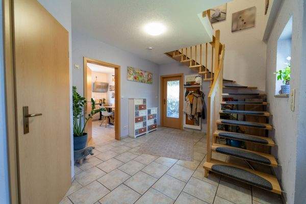 Flur EG mit Blick zur Küche