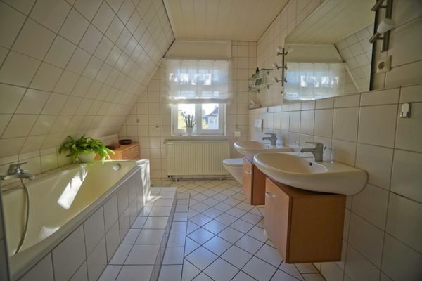 Badezimmer 2.Obergeschoss