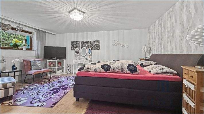 Schlafzimmer im Untergeschoss