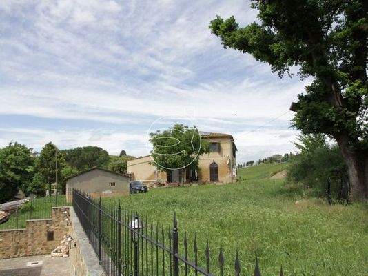 Haus in Buonconvento