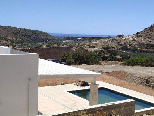 MIT VIDEO! Kreta, Makry Gialos: Neubau - Bungalow mit Pool und Meerblick zu verkaufen
