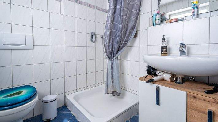 Wohnung UG Badezimmer