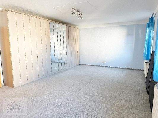 1.Obergeschoss Schlafzimmer 1