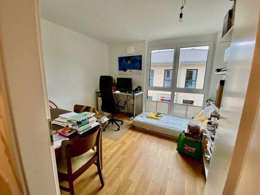 Büro oder Kinderzimmer.jpg