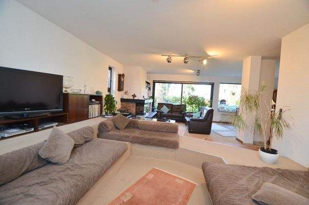 EG Blick ins Wohnzimmer