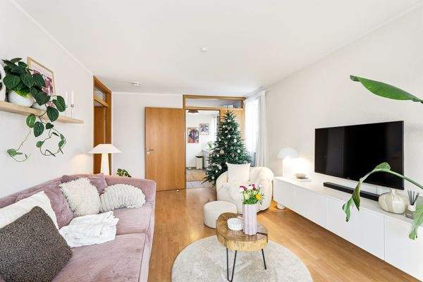 2.OG Links Wohnzimmer