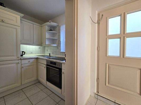 Küche und Eingang ELW