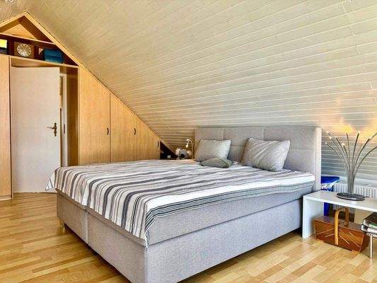 Studio mit Einbauschrank