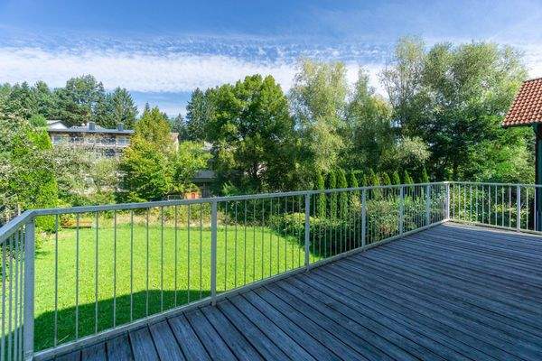 Balkon mit Gartenblick