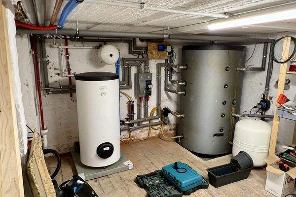 Warmwasser- und Pufferspeicher