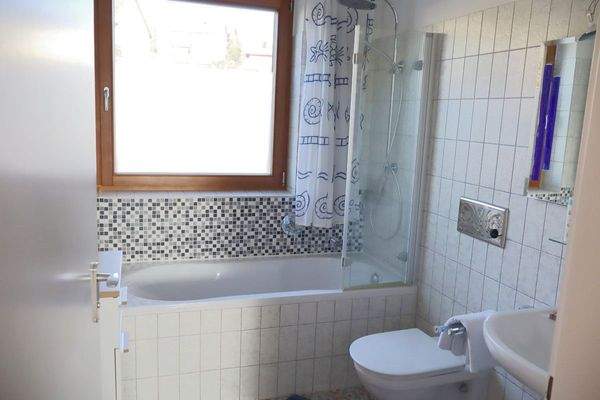 kleines Badezimmer EG