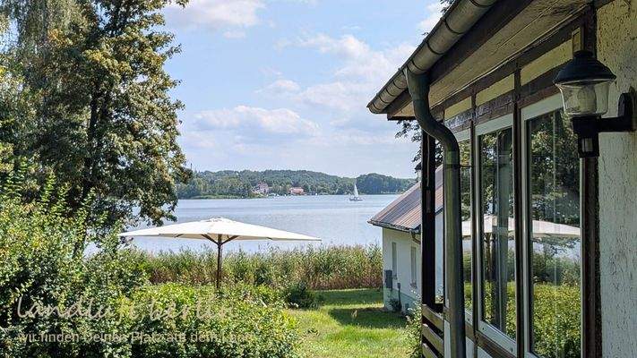 Rechts die Küche des kleinen Wohnhauses.jpg