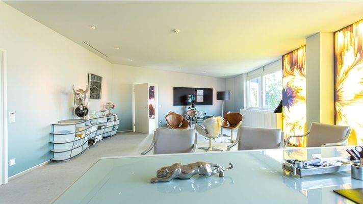 Büro 3 Verwaltungsgebäude