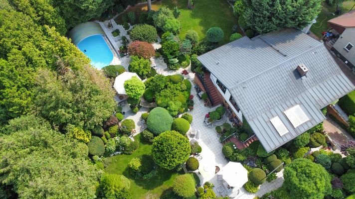 Haus und Pool