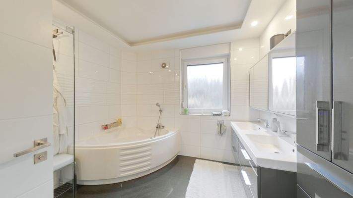 Badezimmer Erdgeschoss