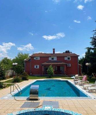 Der Pool / The pool area