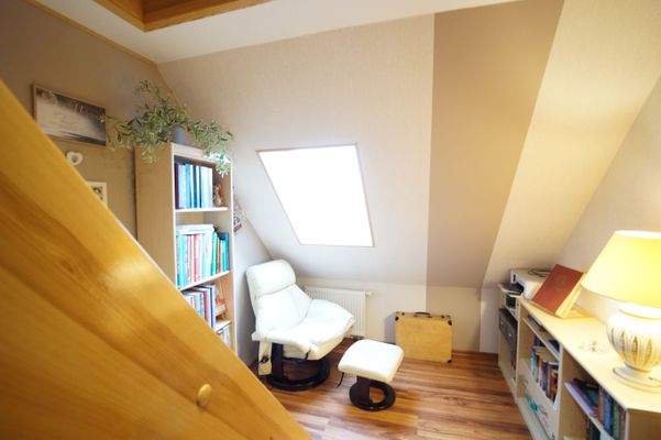 Schlafzimmer 2 von 3 im OG mit Zugang Studio DG