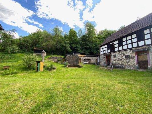 17 Hoffläche Blickrichtung Taubenschlag.jpg