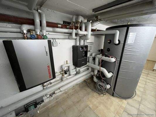 Heizung-Wärmepumpe i. Keller