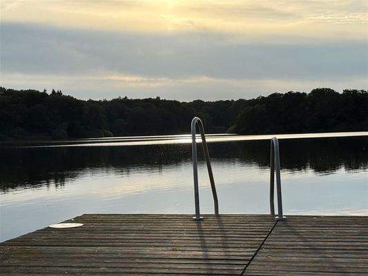 den Morgen am Bordesholmer See beginnen