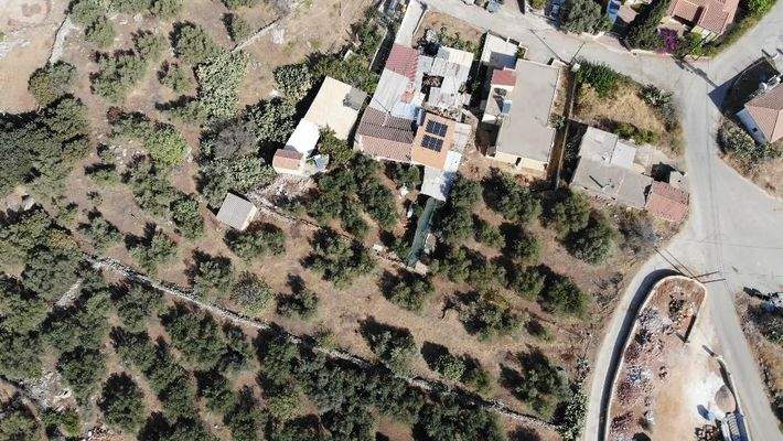 Kreta, Neo Chorio: Charmantes Baugrundstück mit Olivenbäumen und Panoramablick im Apokoronas zu verkaufen