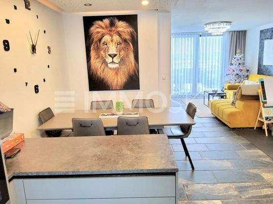 Essnische mit Wohnraum