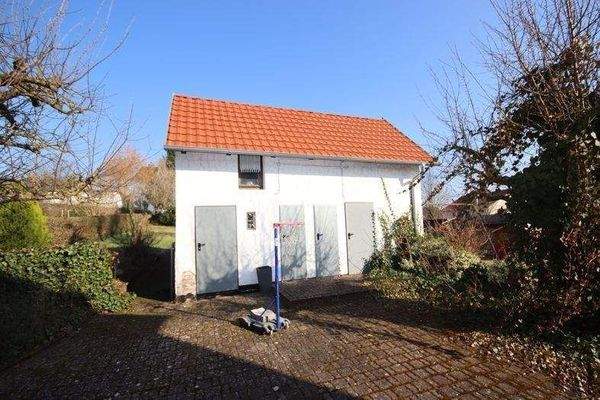 kleines Nebengebäude