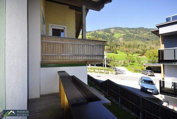 Doppelhaushälfte in Aussichtslage - Nordostbalkon