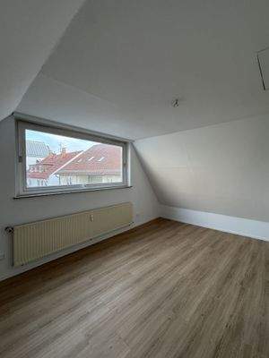 Büro-/Praxisflächen DG