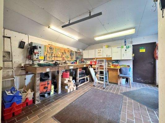 Werkstatt/Lager im Nebengebäude 