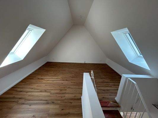 Großzügiges Dachgeschosszimmer