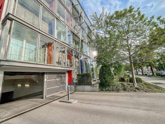 Tiefgaragenzufahrt, Objekt aber ohne TG Stellplatz