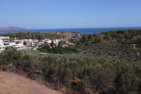Kreta, Agioi Apostoli: Grundstück mit Meerblick in der Nähe des Stadtzentrums zu verkaufen