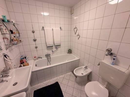 15 Badezimmer mit Badewanne