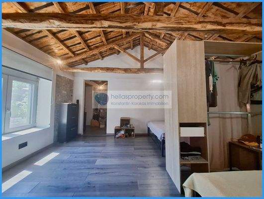 e122813ffd0b4e11a94b22ba49850592-original