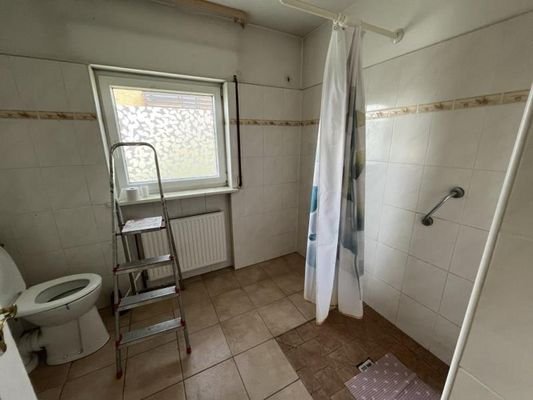 Badezimmer EG