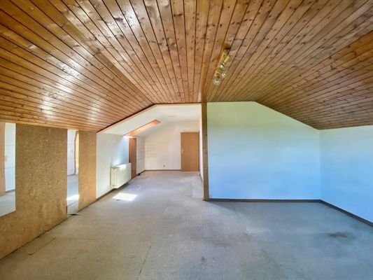 Studio-Zimmer Dachgeschoss