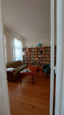Villa Erdgeschoss Zimmer 1.jpg