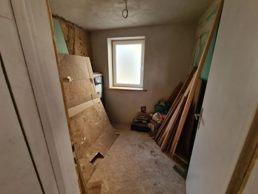 Vorinstalliertes Badezimmer EG.jpg