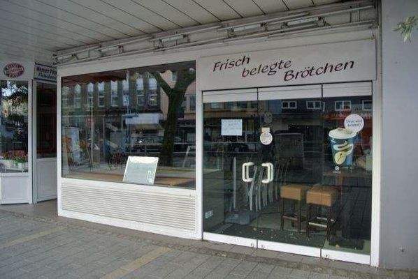 Straßen-Ansicht Ladenlokal