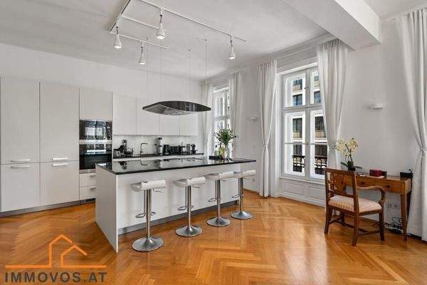 Kochinsel mit Barteil