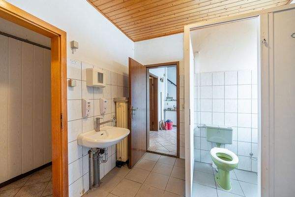 Umkleide-Hygieneschleuse