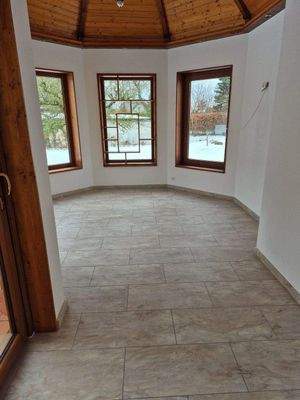 massiver Wintergarten