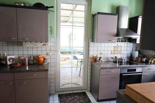 Küche mit Zugang Terrasse