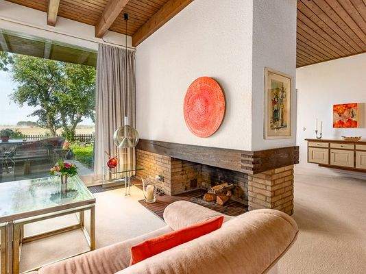 offener Kamin im Wohnbereich