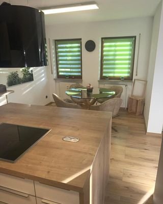 EBK und Esszimmer