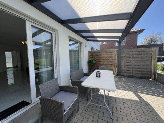 Überdachte Terrasse